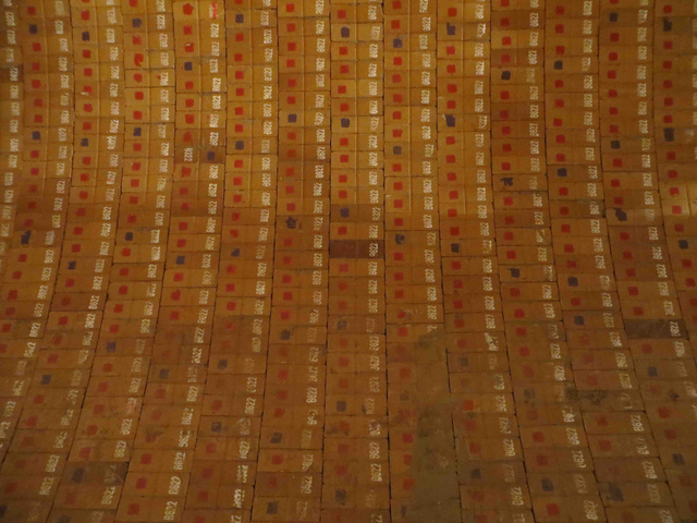 Instalación de ladrillos de alúmina espinal Mag